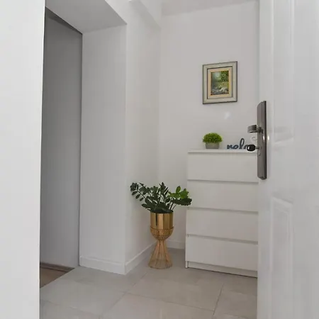 Gluic Διαμέρισμα *